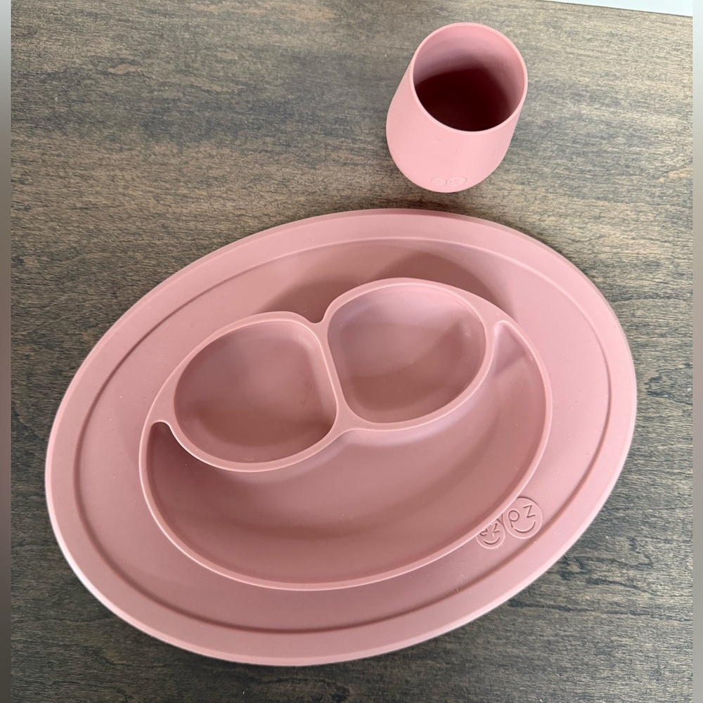 EZPZ baby cup and small plate EUC